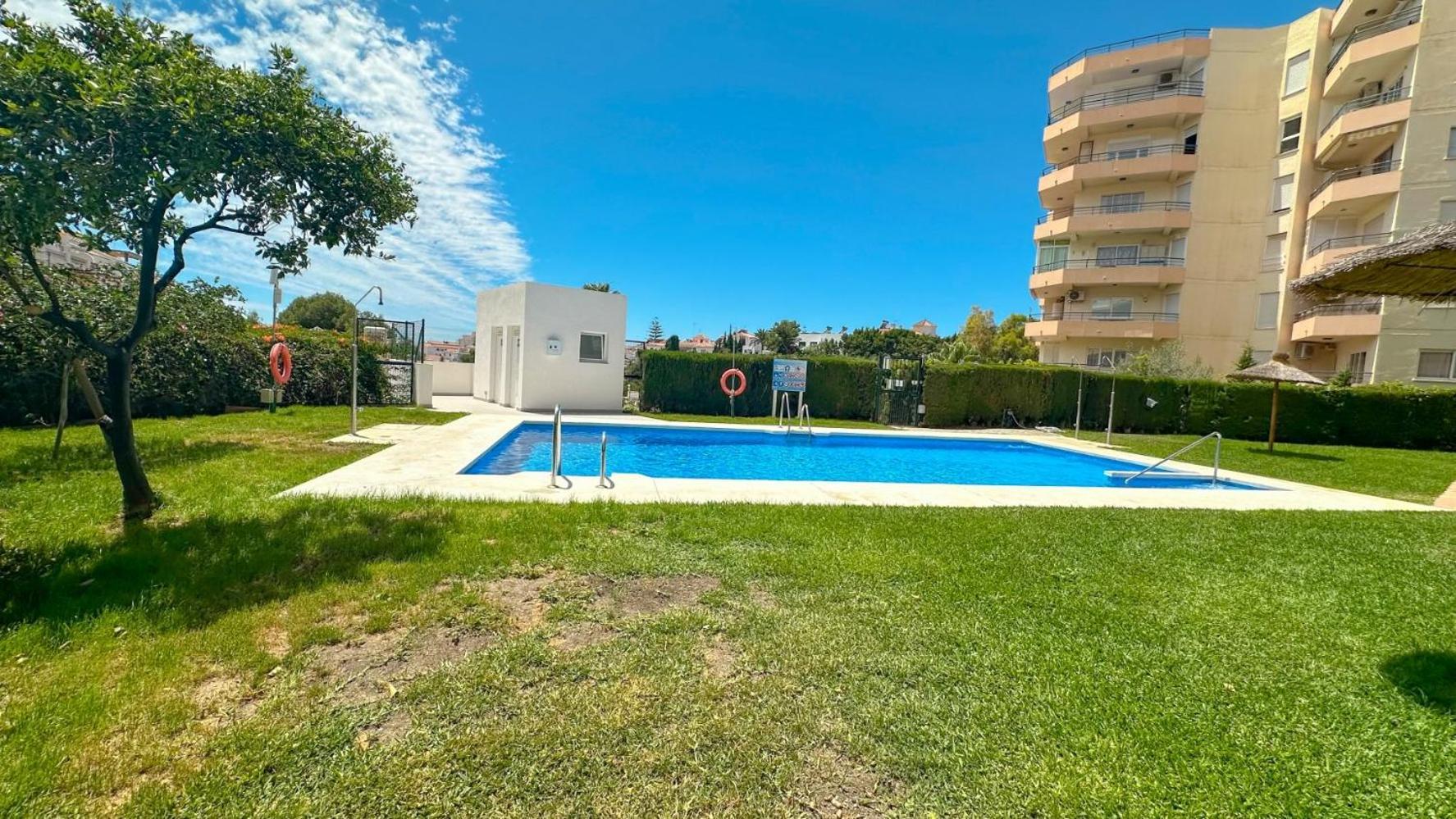 Apartament Hawaii 1st Floor Burriana, Nerja