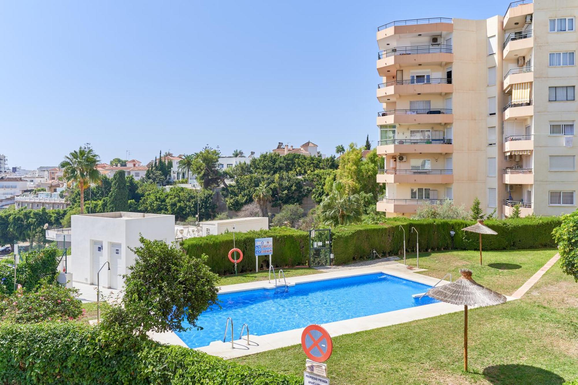 Hawaii 1st Floor Burriana, Apartament Nerja